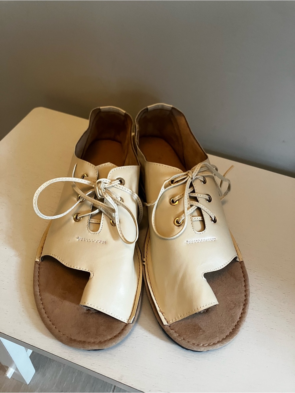 Lace-Up Cream Open-Toe Women's Sandals with Cushioned Footbed